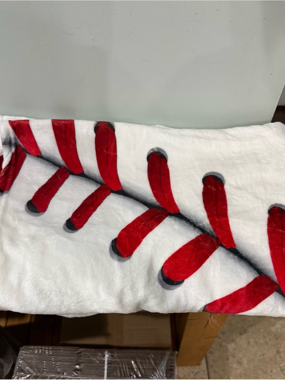 Baseball Stitch Plush Throw Blanket - 40x50